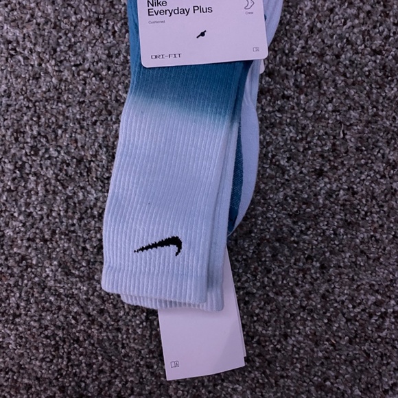 Ombre Nike socks - Picture 2 of 2